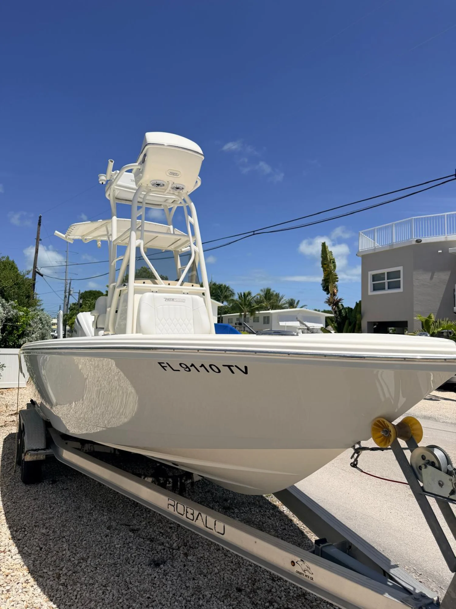 2024 PATHFINDER BOATS 2400 OPEN - Image 5