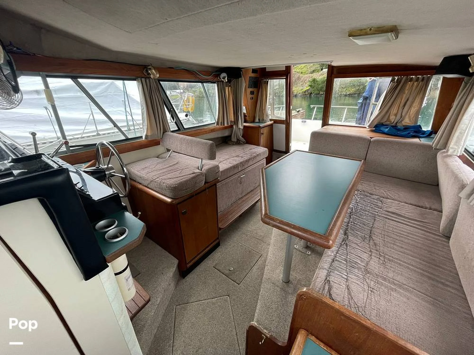 1989 Bayliner Ciera 2858 Command Bridge - Image 4