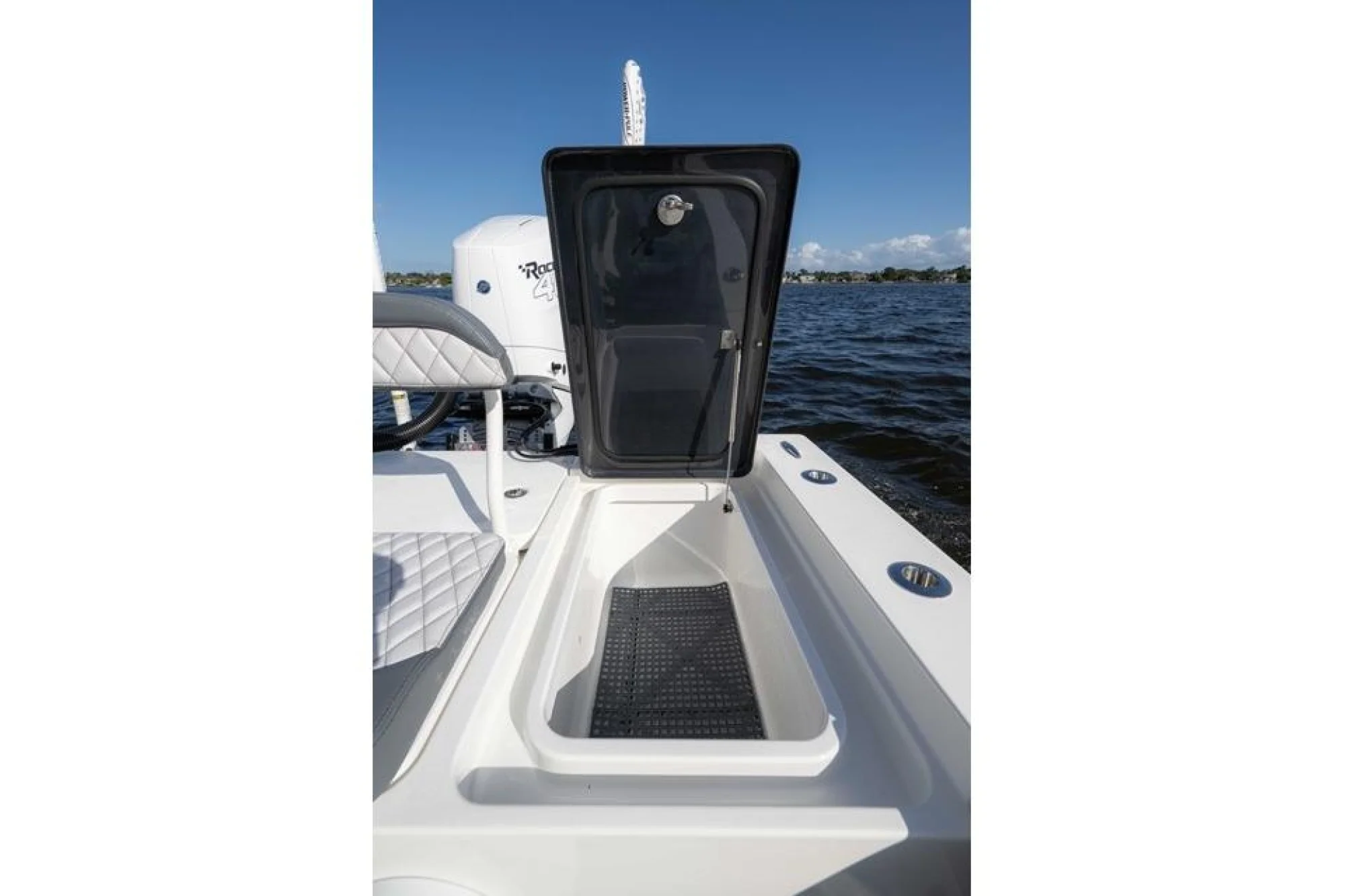 Islamorada Boatworks 24 - Image 3