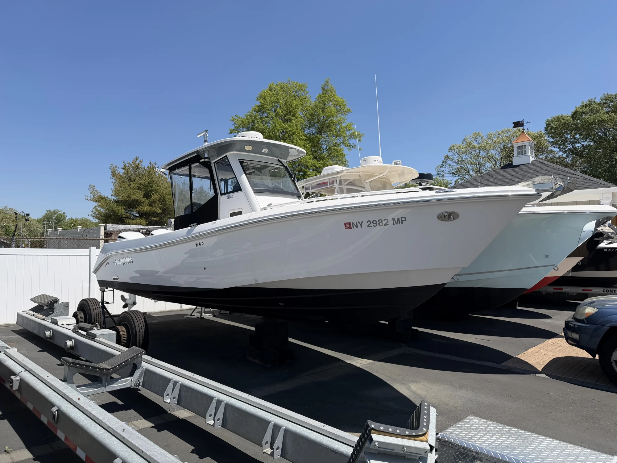 2019 Everglades 295CC - Main Image