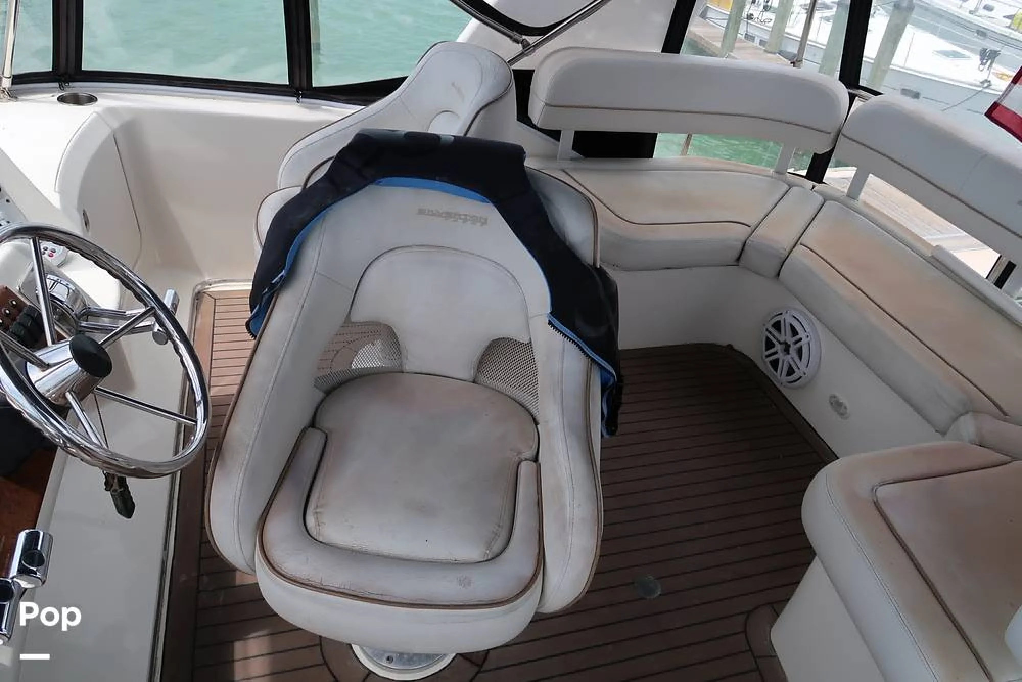 2006 Silverton 34 Convertible - Image 2