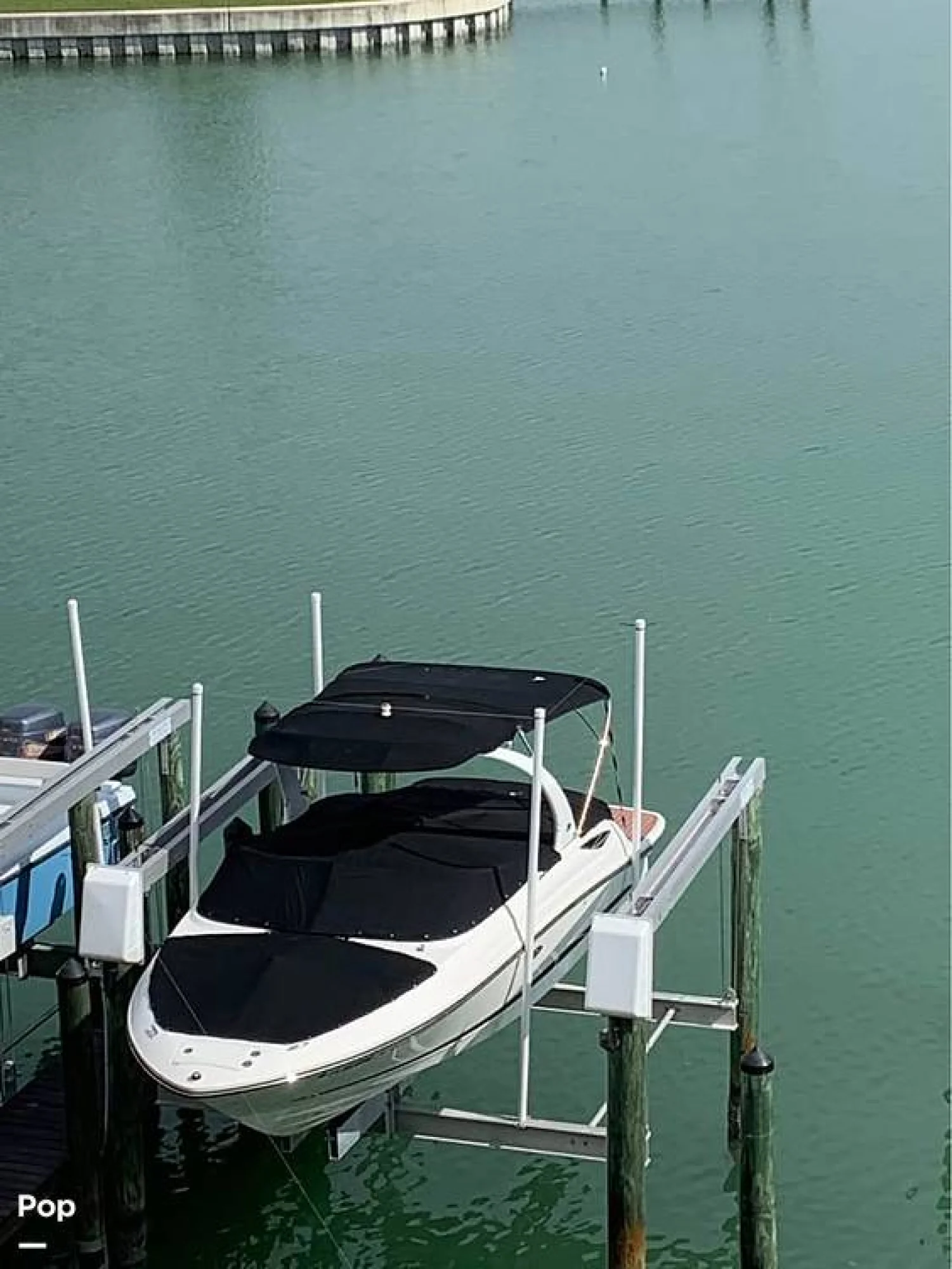2016 Sea Ray SLX230 - Image 5