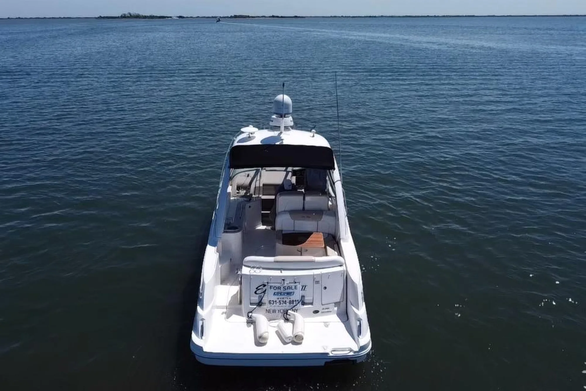 2010 Sea Ray Sundancer 330 - Image 2
