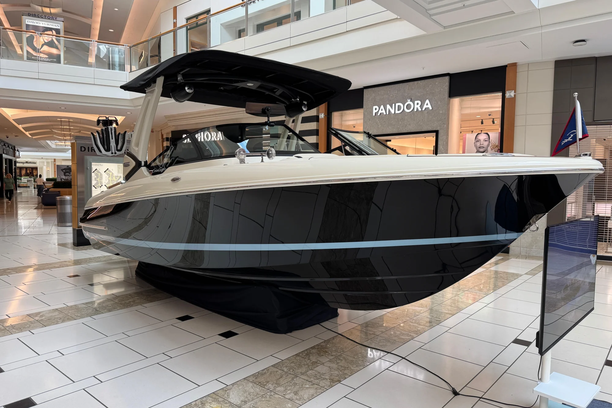 2026 Chris-Craft Sportster 25 - Image 5