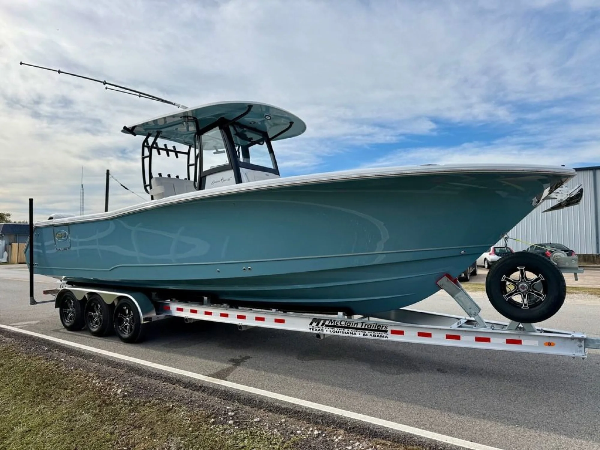 2026 Sea Hunt Gamefish 30CB - Image 5
