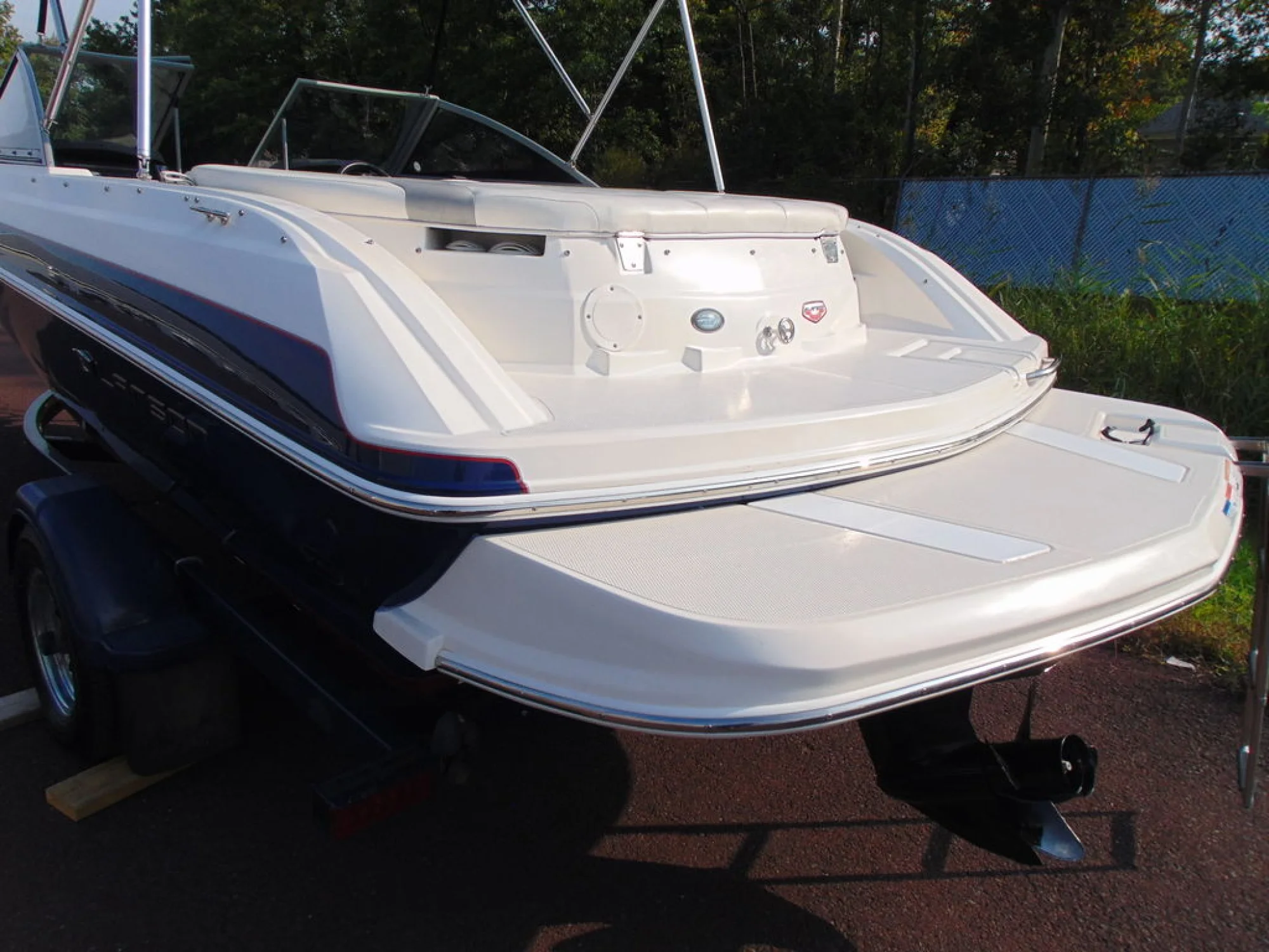 Larson LX 205 - Image 3