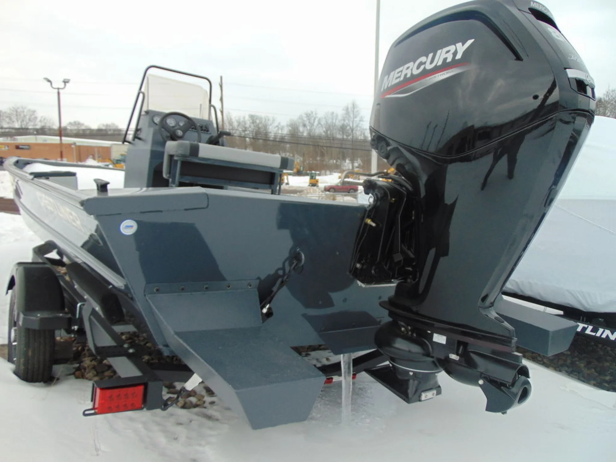 Crestliner 2070 Retriever CC - Image 3