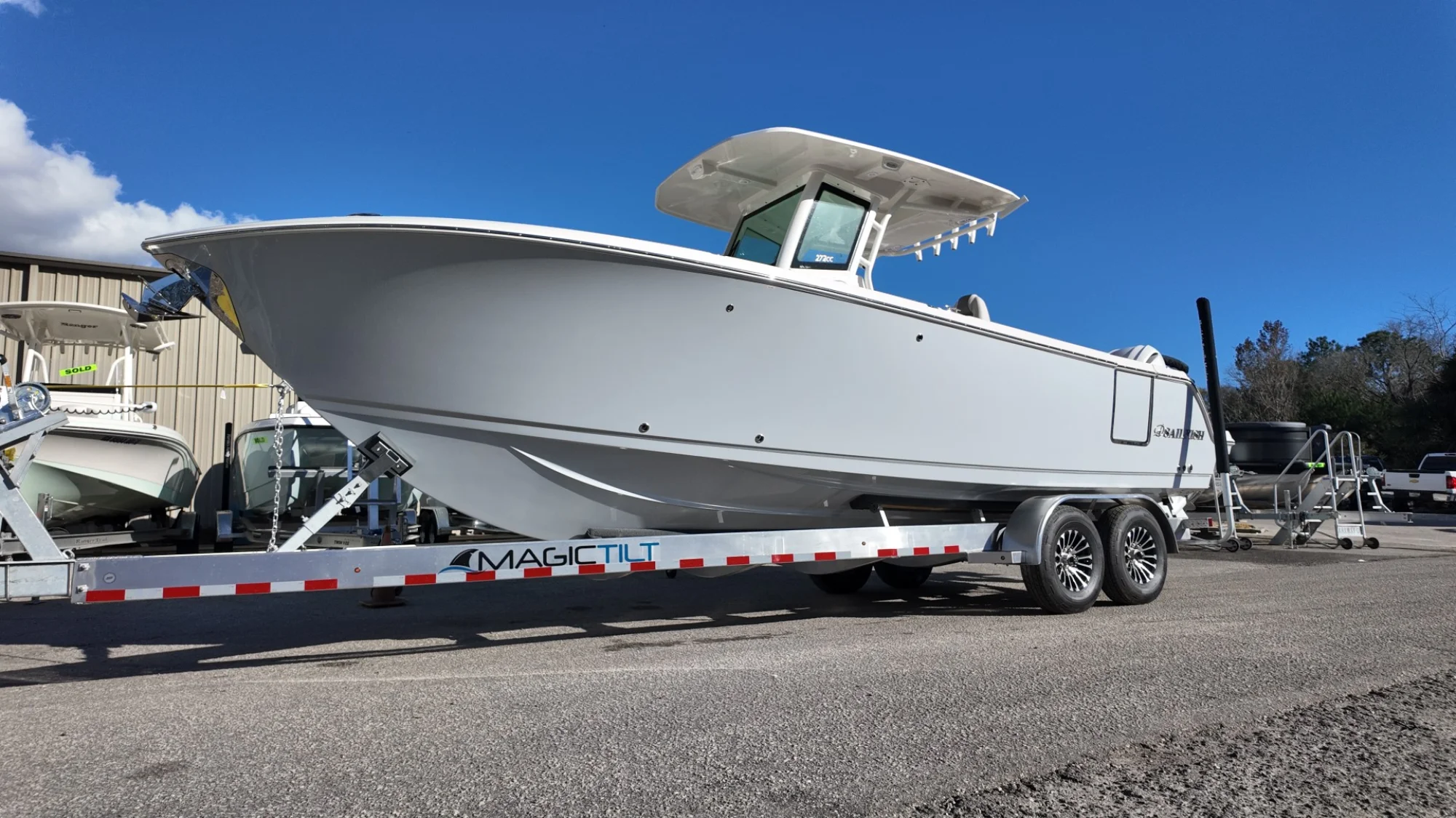 2026 Sailfish 272 CC – Twin Yamaha 250s Stock#26707 - Image 3