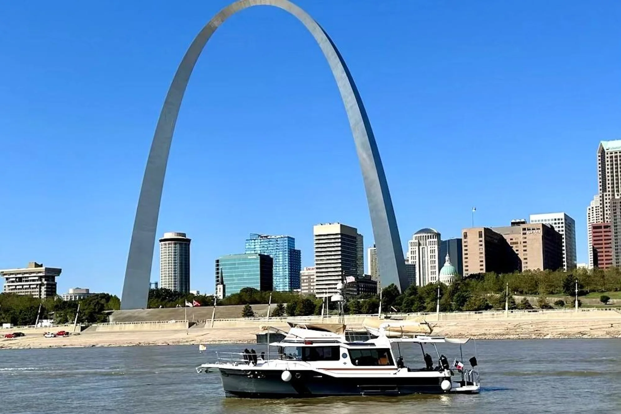 2022 Ranger Tugs R-43 CB - Main Image