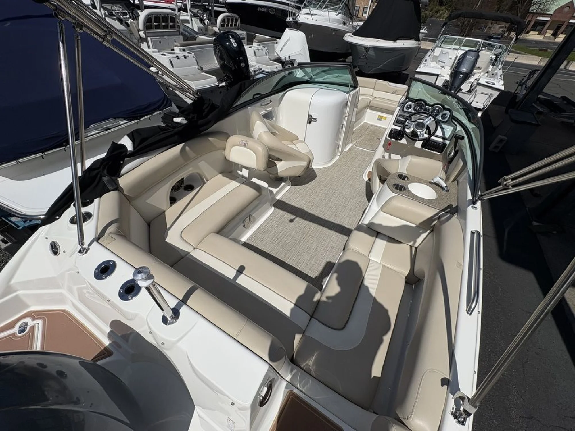 2017 Nauticstar 243DC Deck - Image 5
