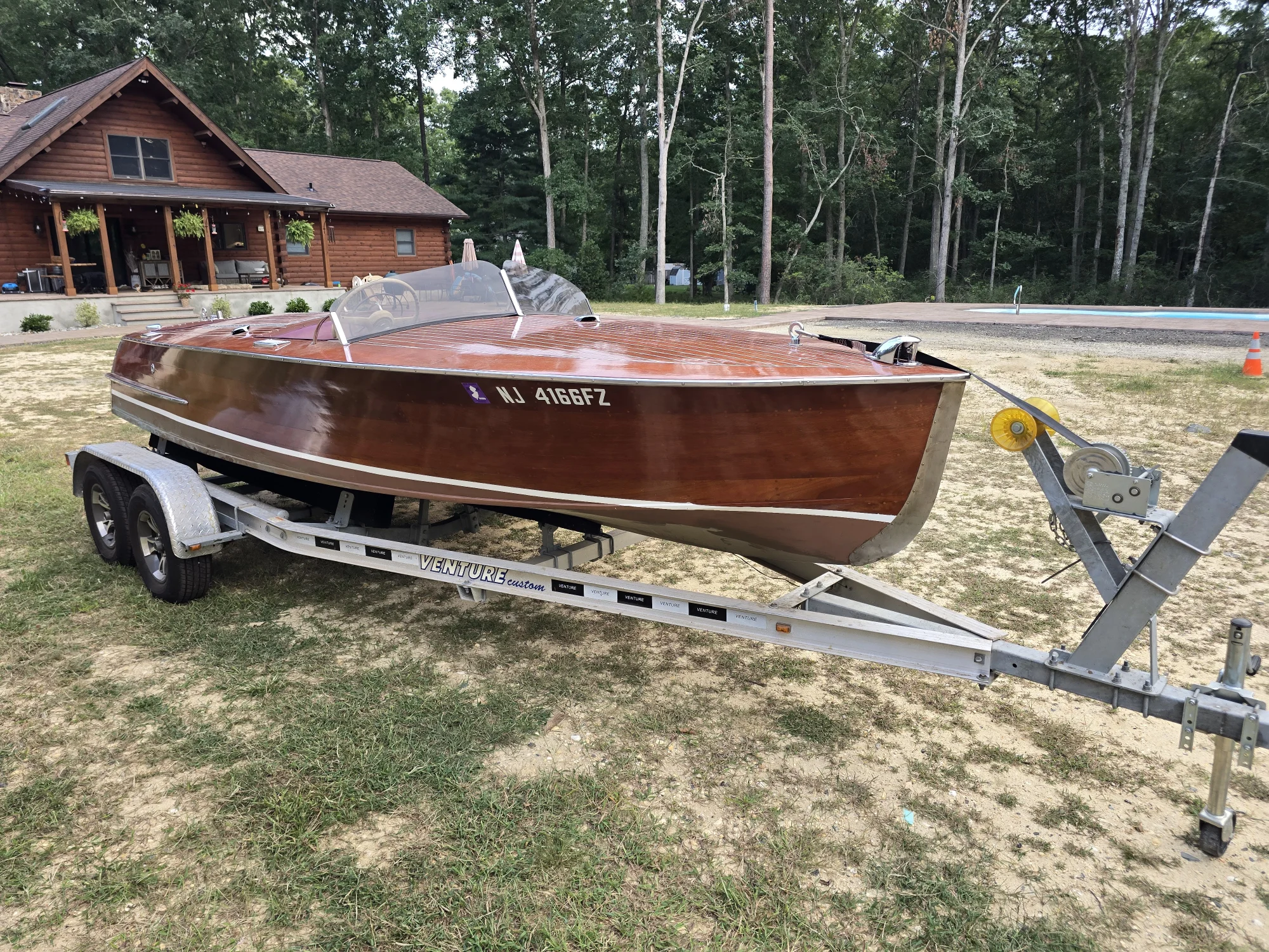 1953 19' Chris-Craft 19 Racing Runabout | 19ft - Image 2