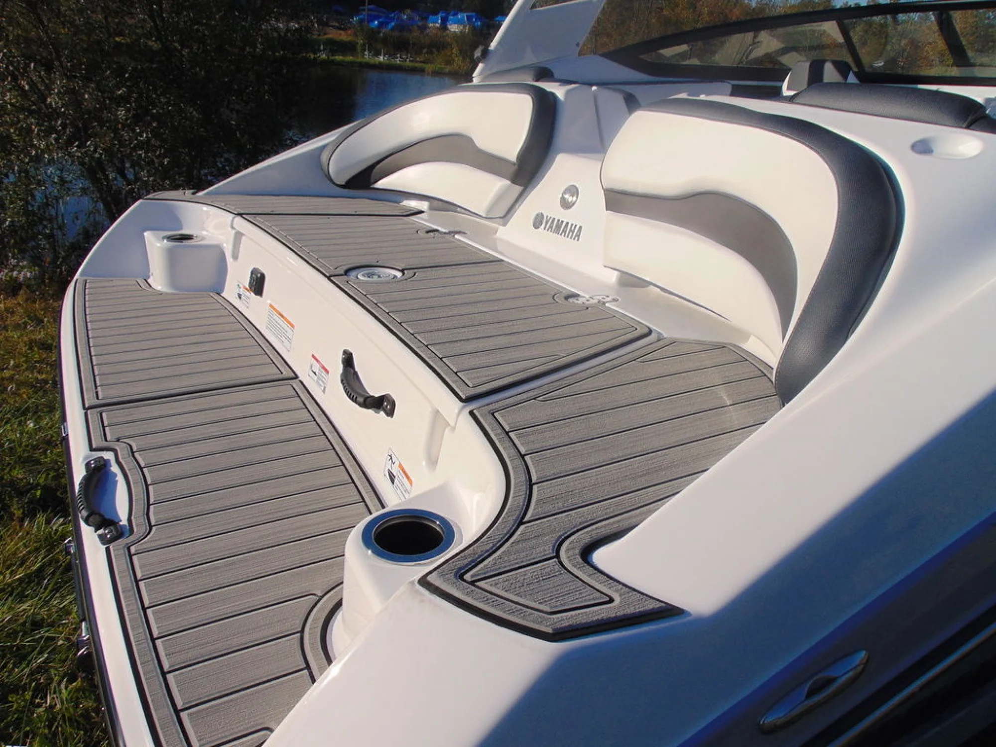 Yamaha Boats 195S - Image 5