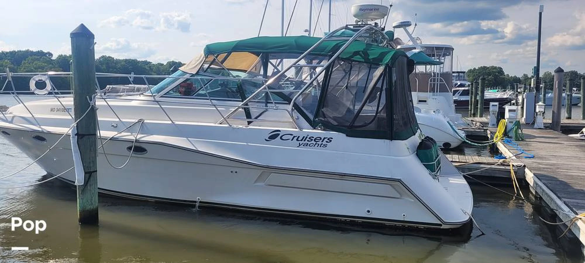 1989 Cruisers Yachts Espirit 3670 - Main Image
