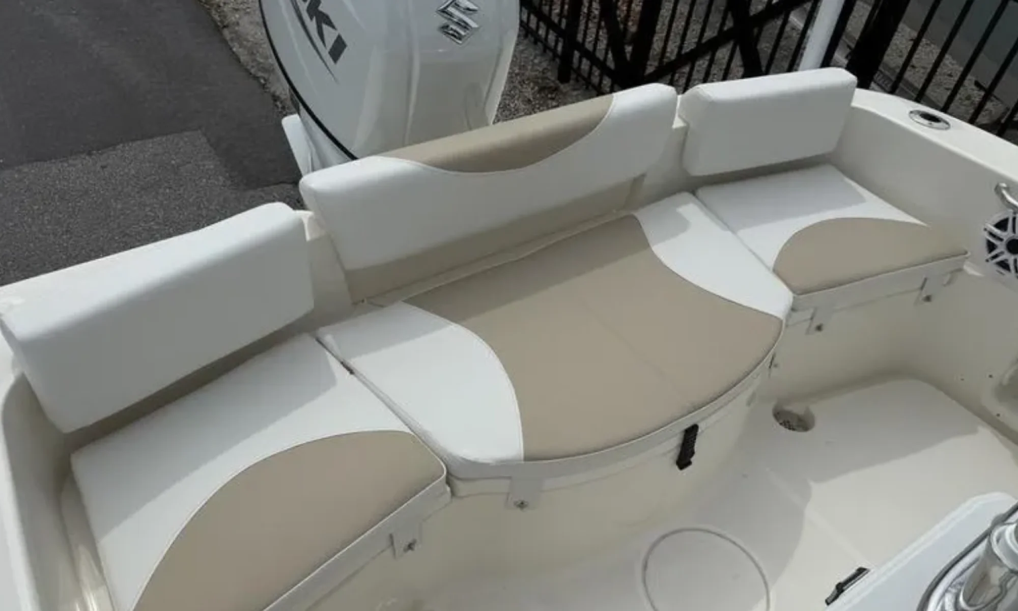 2026 Bulls Bay 200 Center Console - Image 4