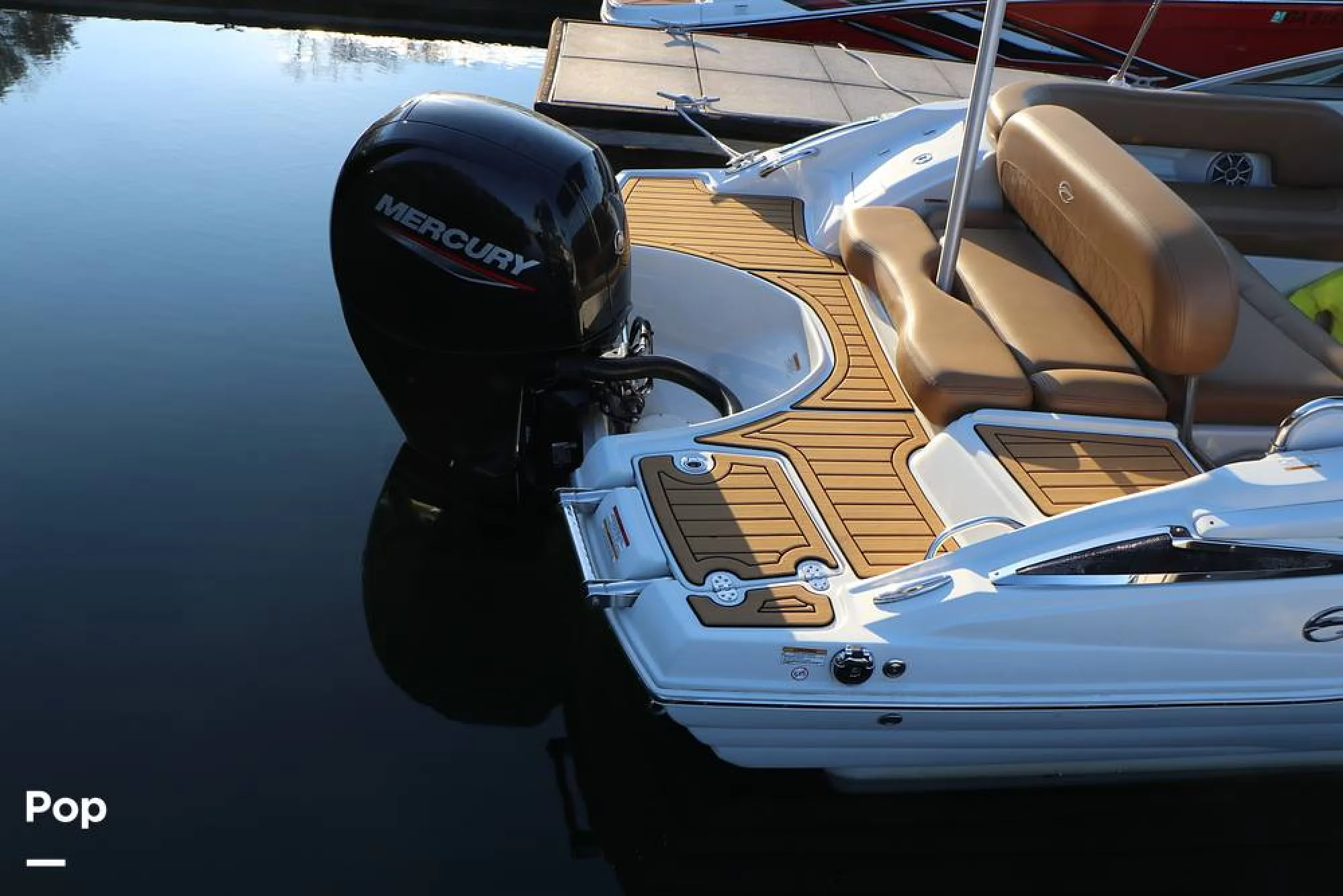 2023 Crownline E 215 XS - Image 3