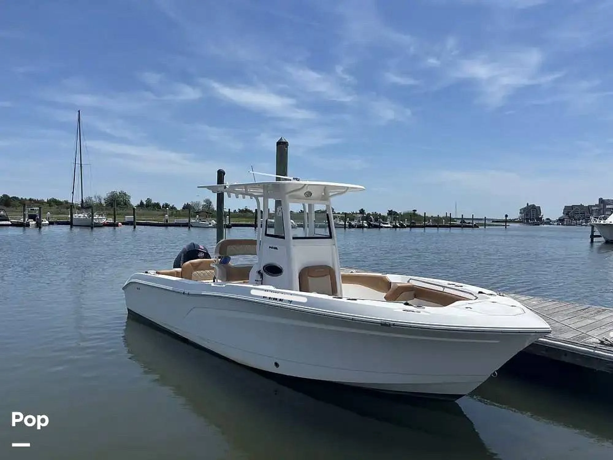 2025 NauticStar 242 0SL - Image 2