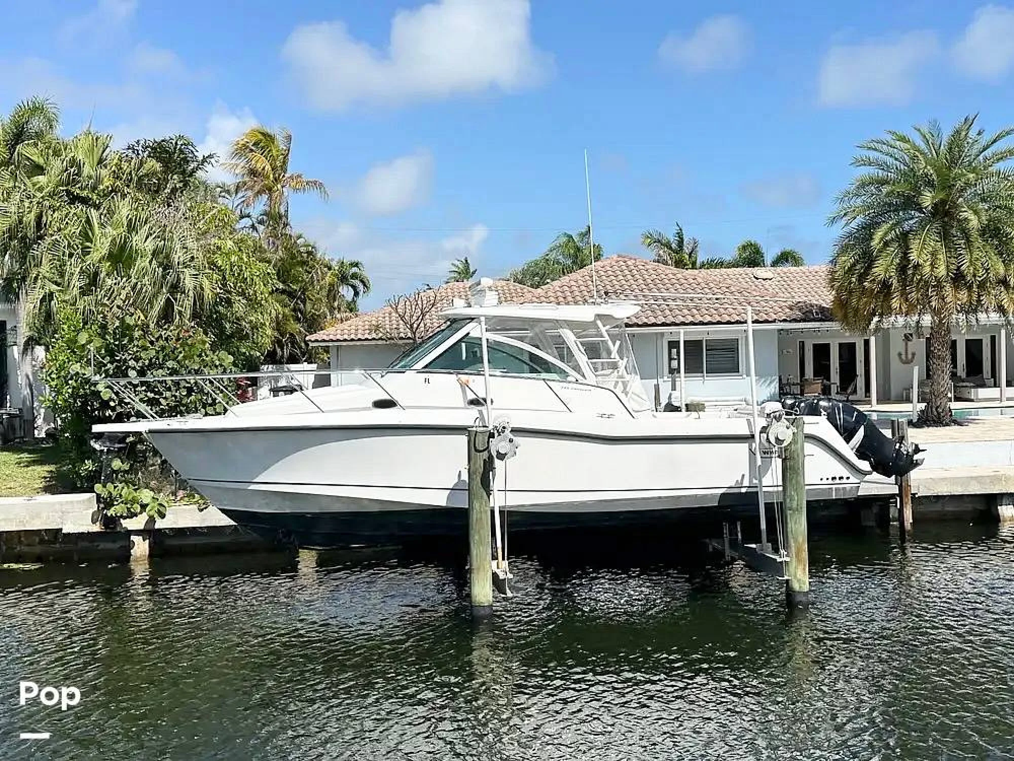 2011 Boston Whaler 345 Conquest Open - Image 2
