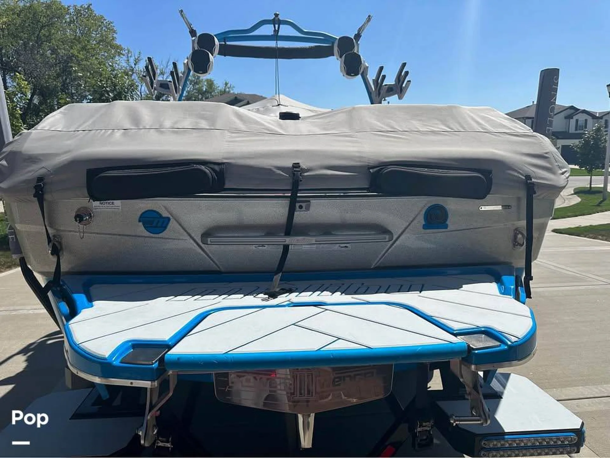 2022 Malibu 25 LSV - Image 3