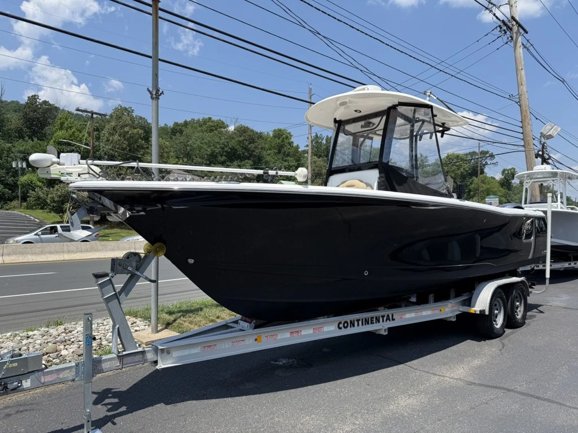 2017 Sea Hunt Gamefish 27