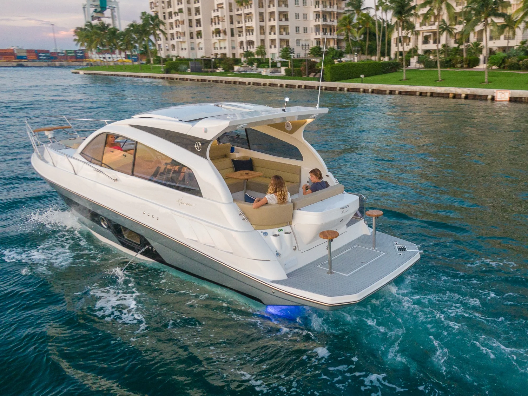 2027 Hanover 375-Inboard - Image 3