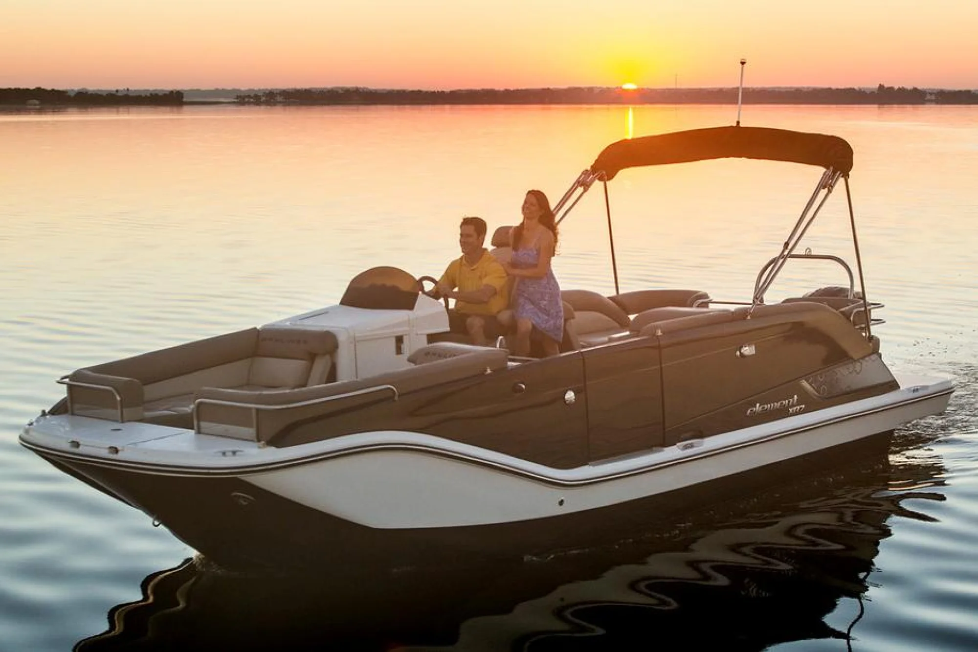 Bayliner Element XR7 - Image 2