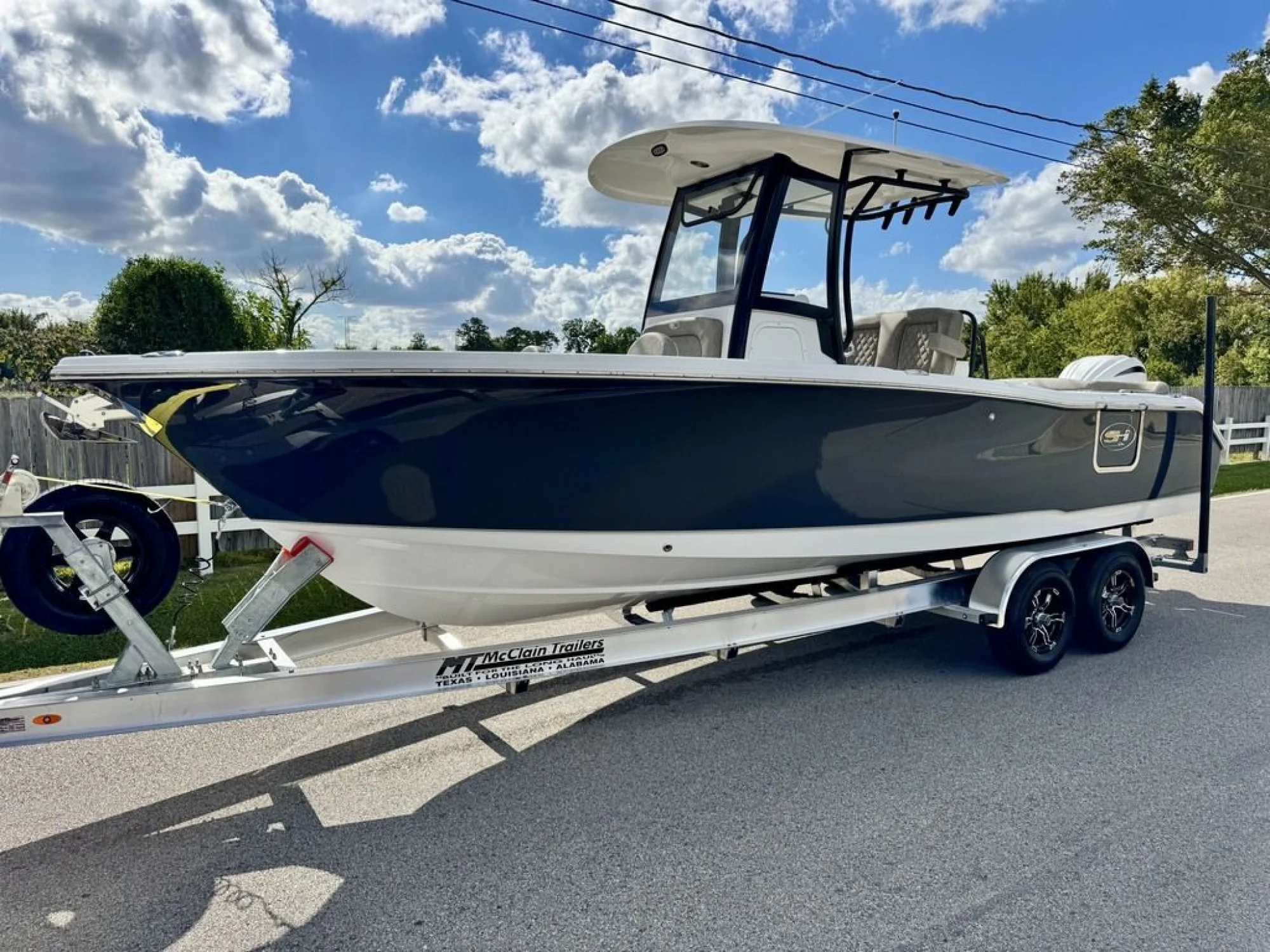 2027 Sea Hunt Ultra 255SE - Main Image