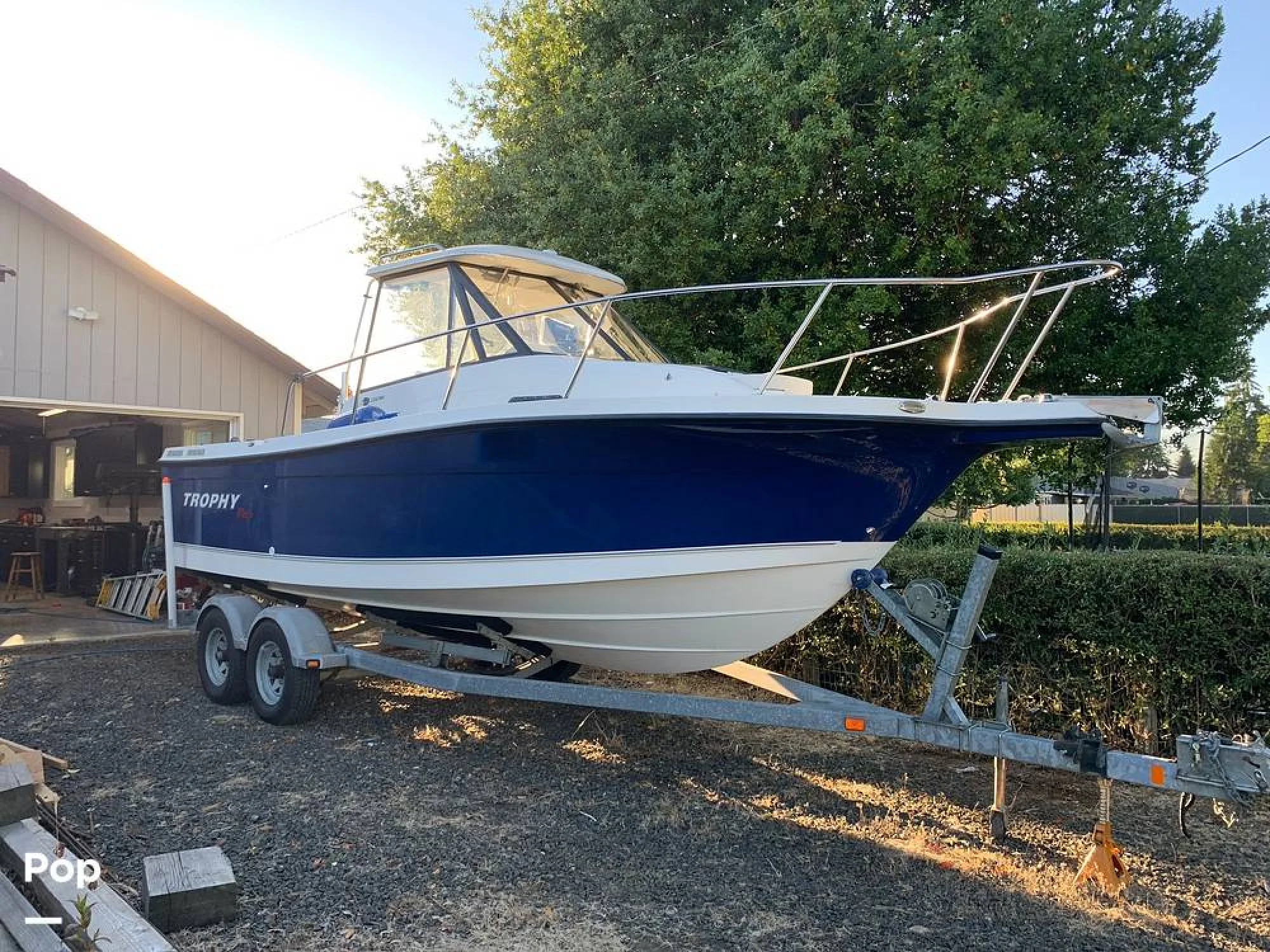 2006 Trophy Pro 2352 WA - Image 2