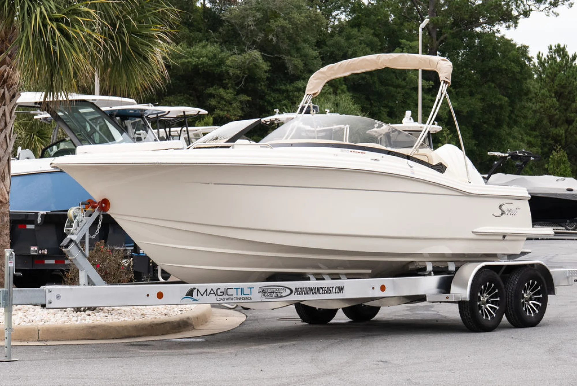 SCOUT 220 DORADO - Image 2