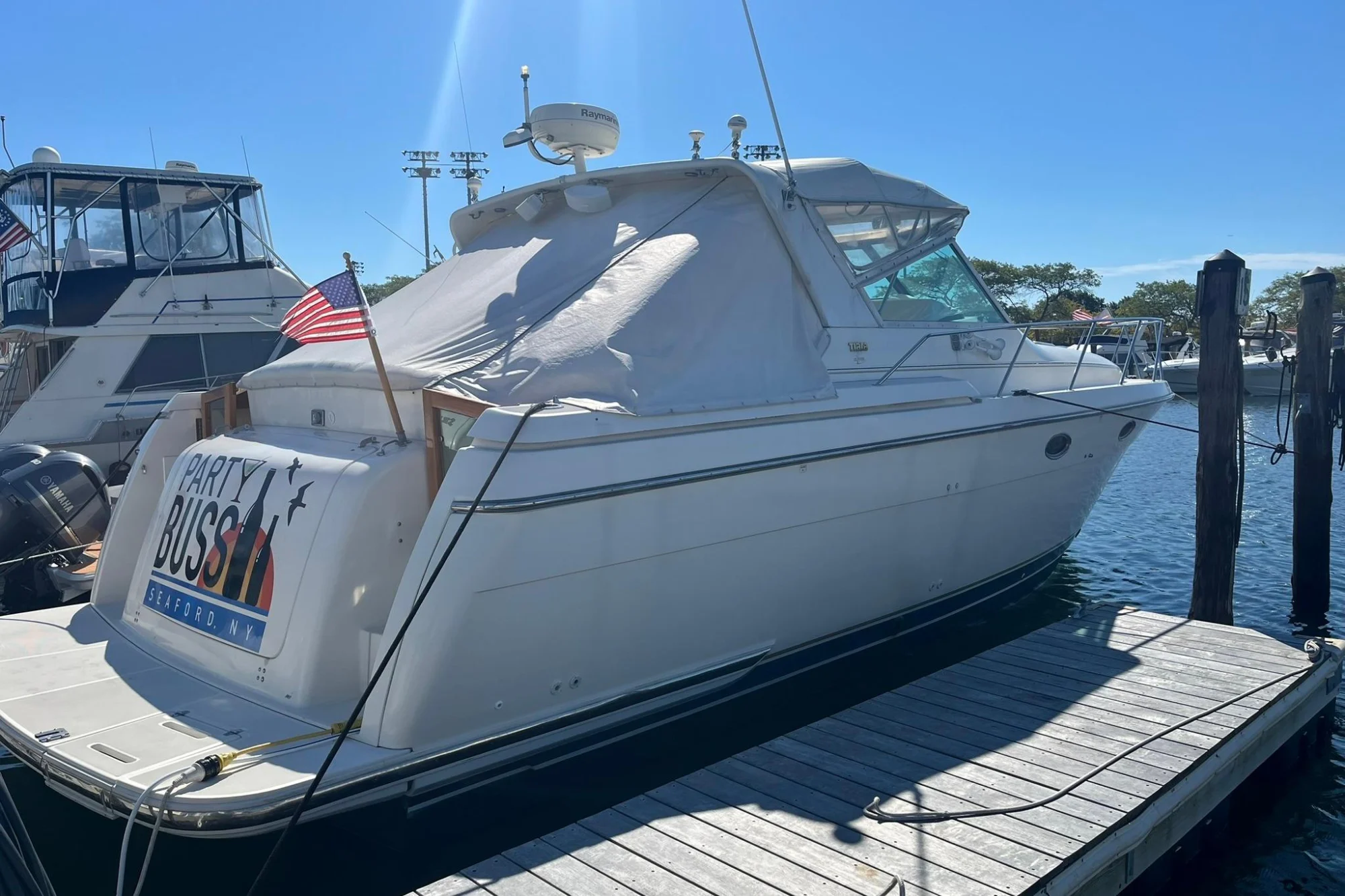 1996 Tiara Yachts 3500 Express