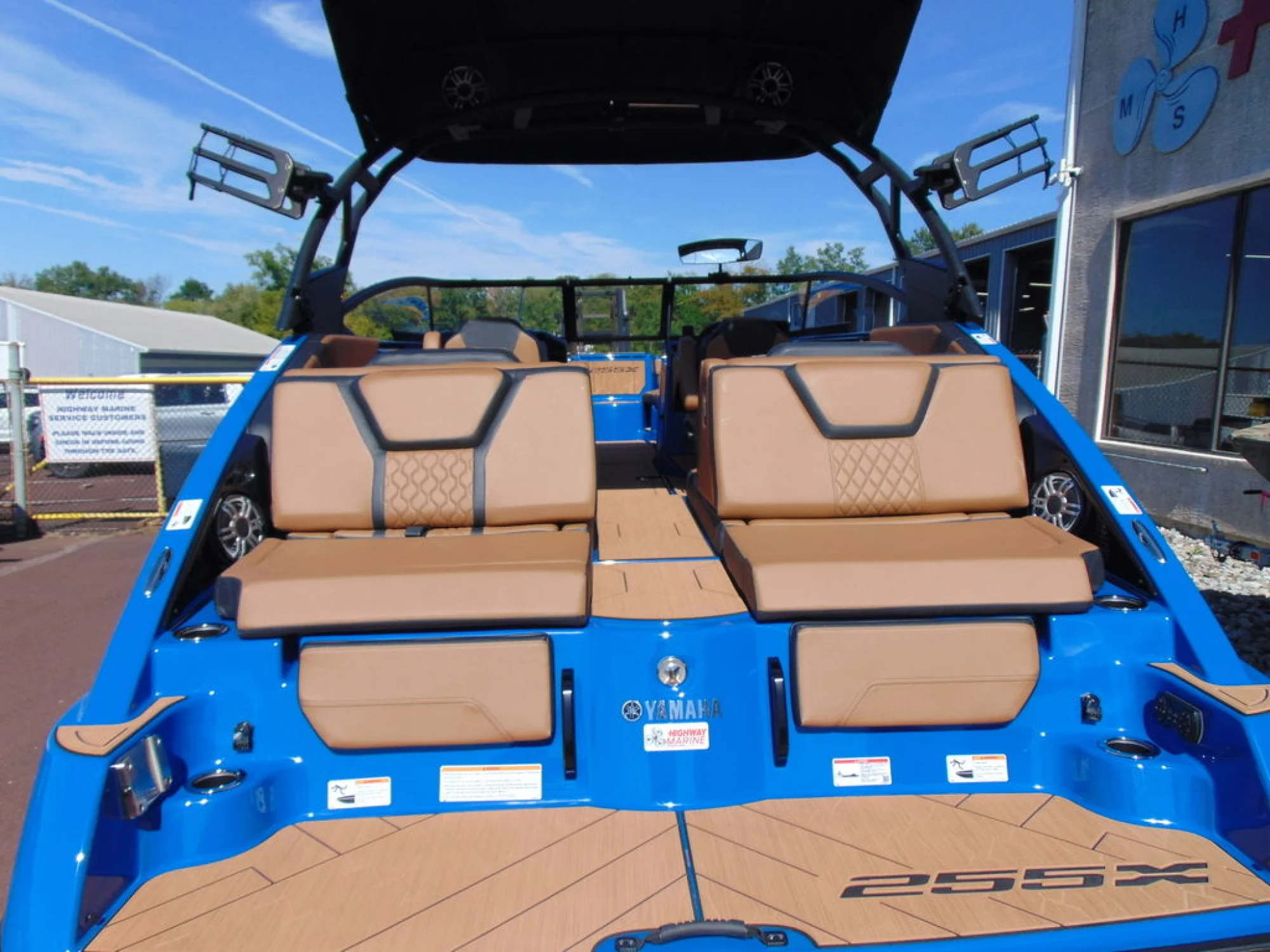 Yamaha 255XD - Image 5