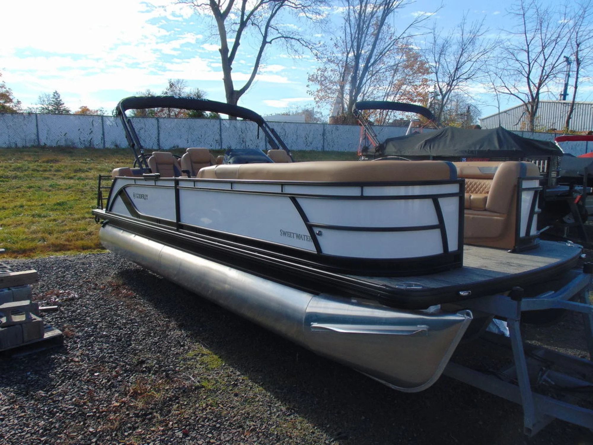 Godfrey Pontoons Sweetwater 2486 C 27" iMPACT Center Tube Package - Main Image