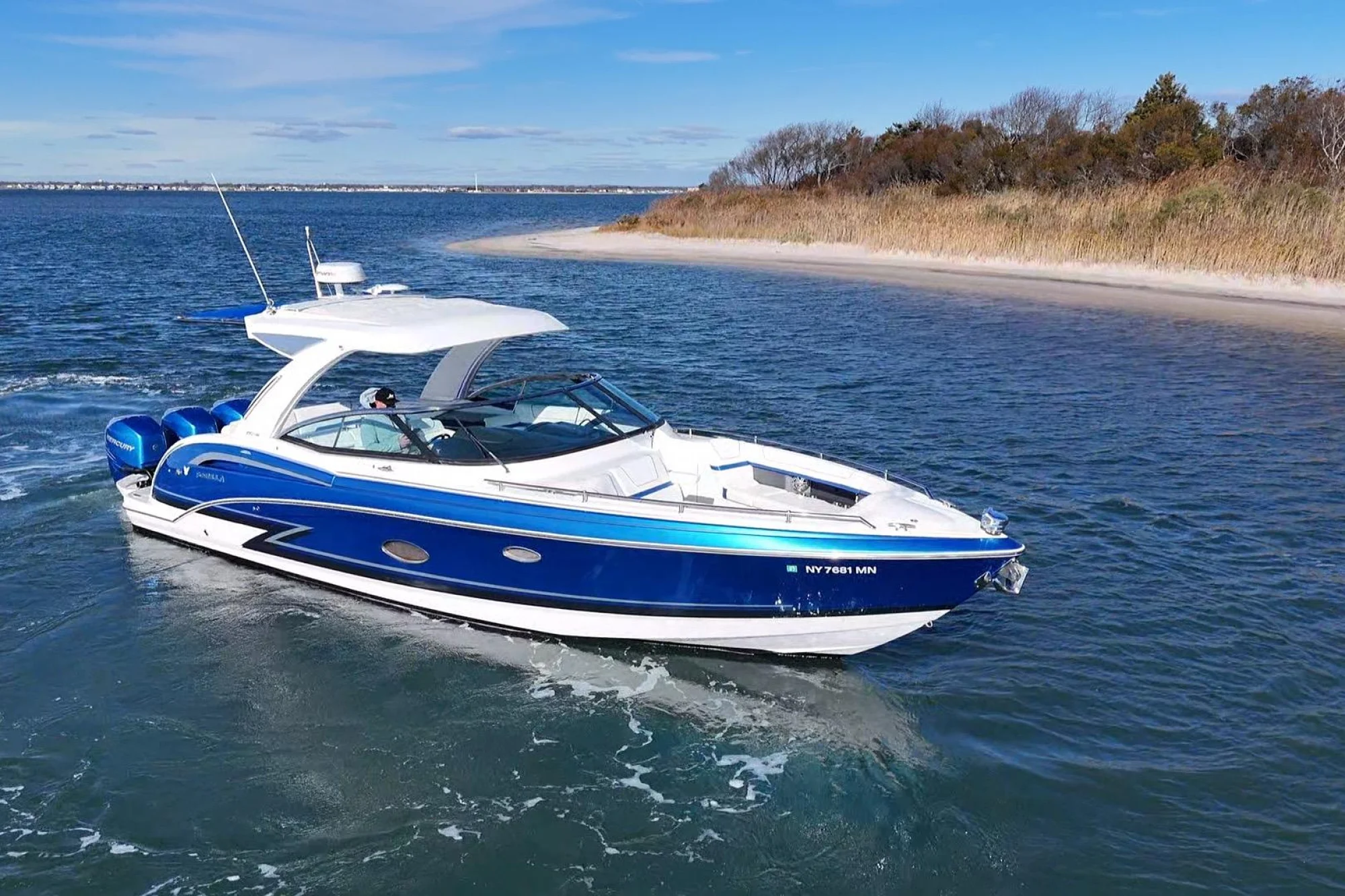 2019 Formula 350 Crossover Bowrider OB - Image 5