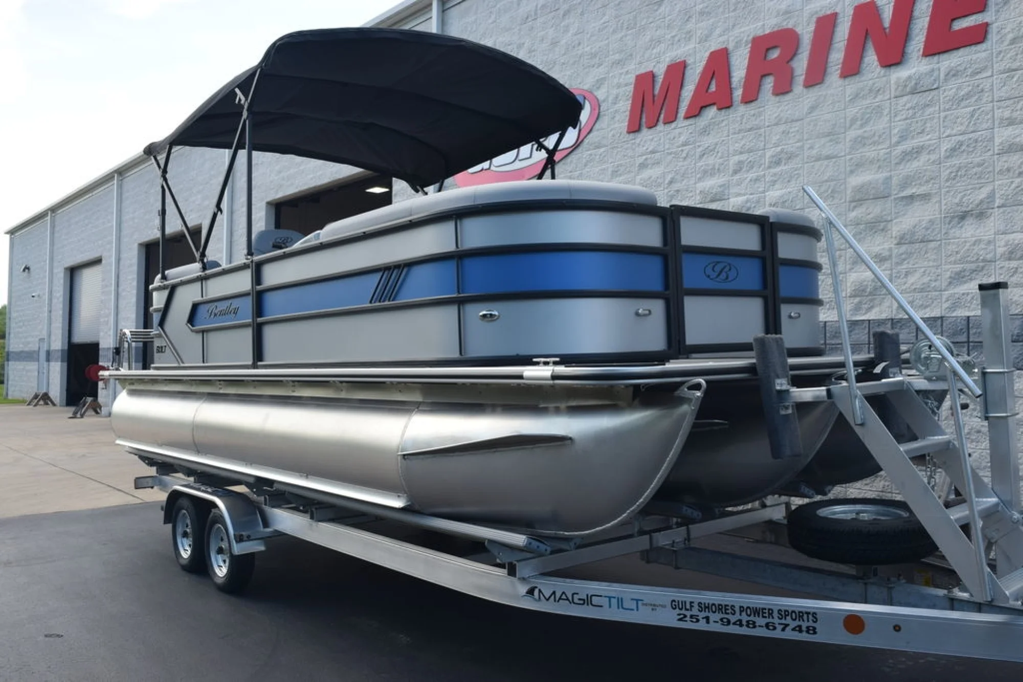 2026 Bentley Pontoons 223 Bolt 3/4 Tube - Image 2