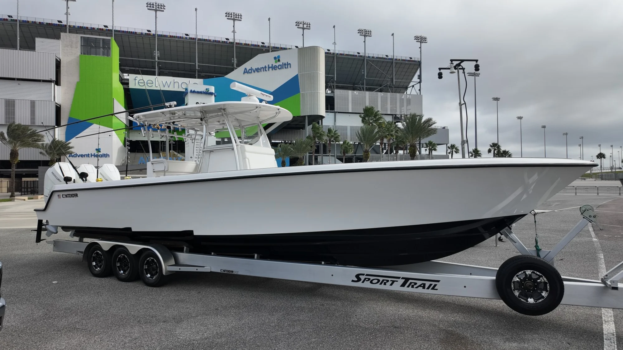 2024 Contender 39ST W/ Triple Mercury 400 V10 - Image 2