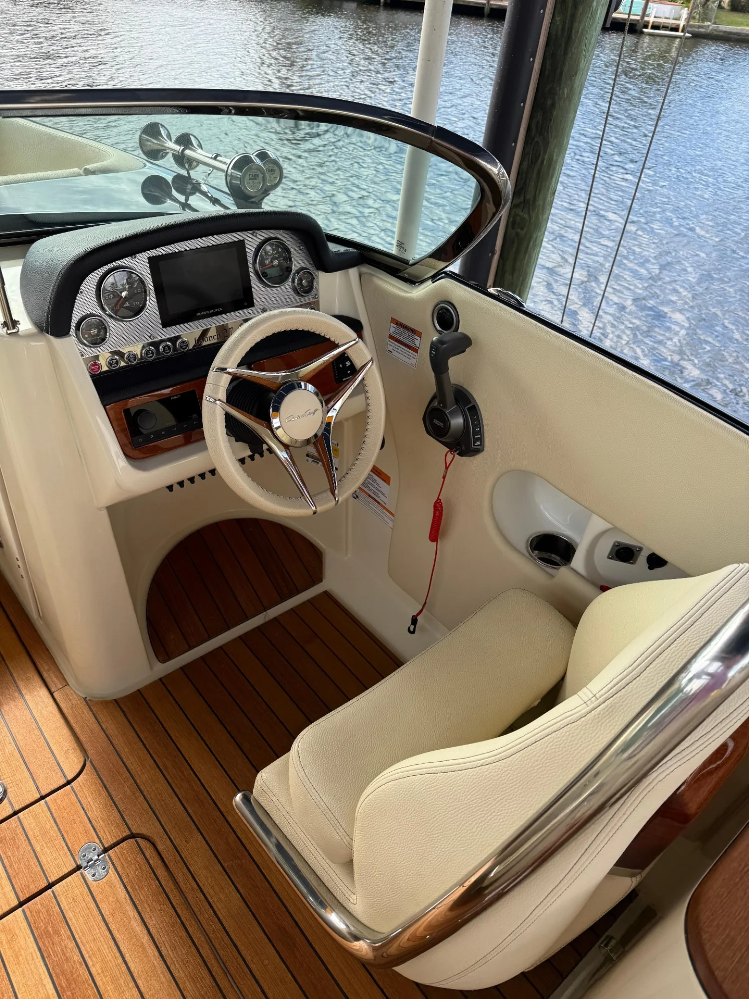 2023 Chris Craft Launch 27 - Image 3