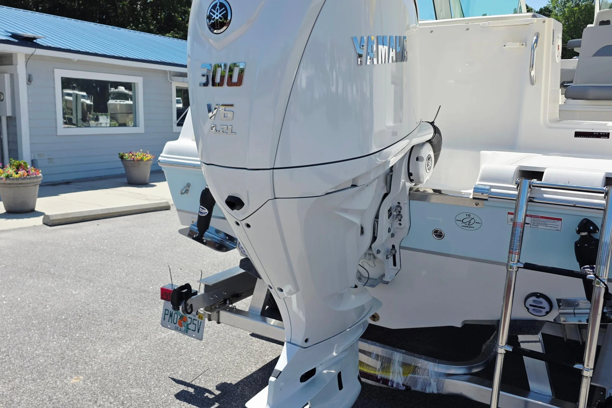 2027 Sailfish 245 DC - Image 3