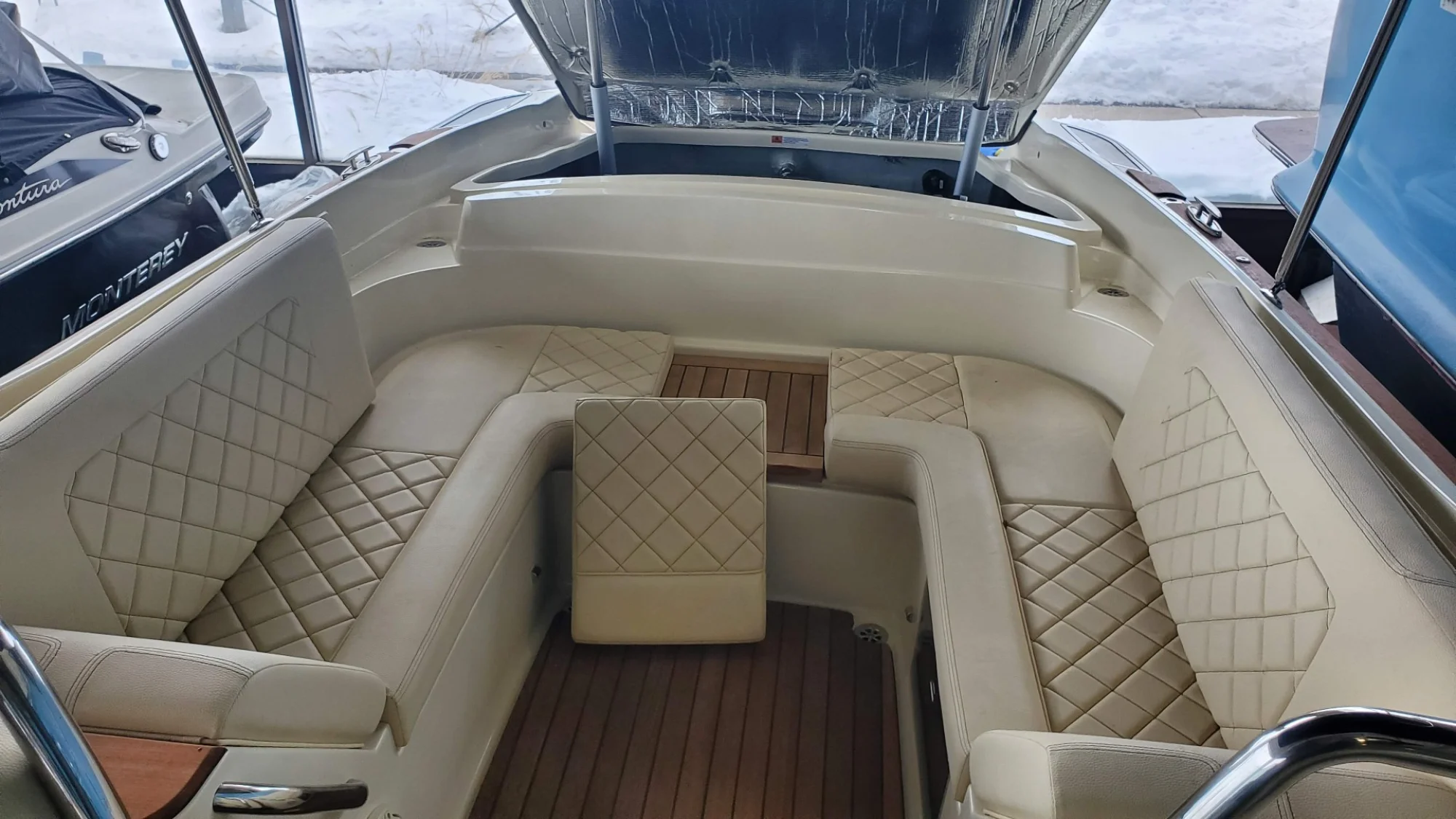 2022 Chris-Craft Launch 27 - Image 2