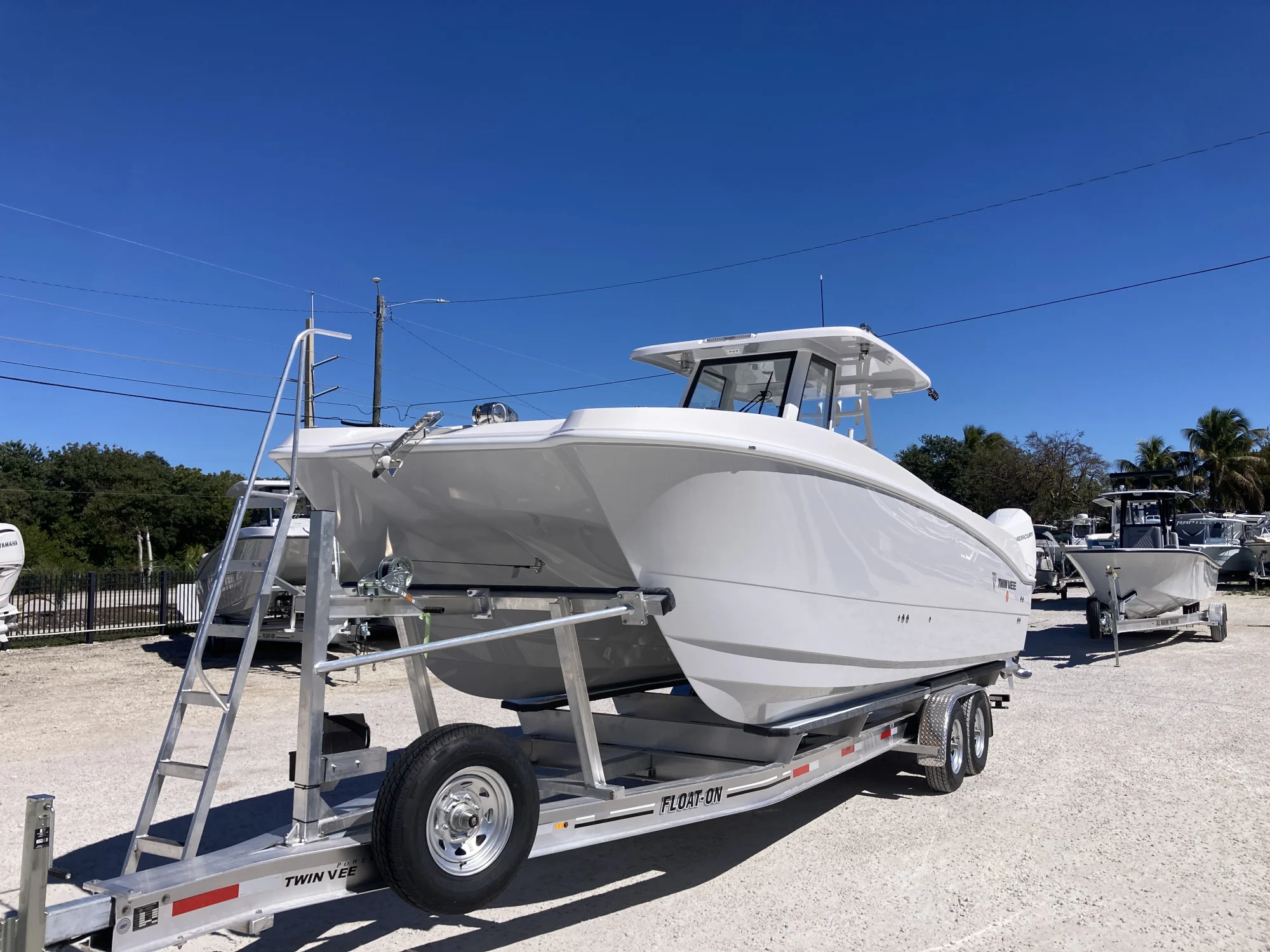 2026 Twin Vee 280 GFX2