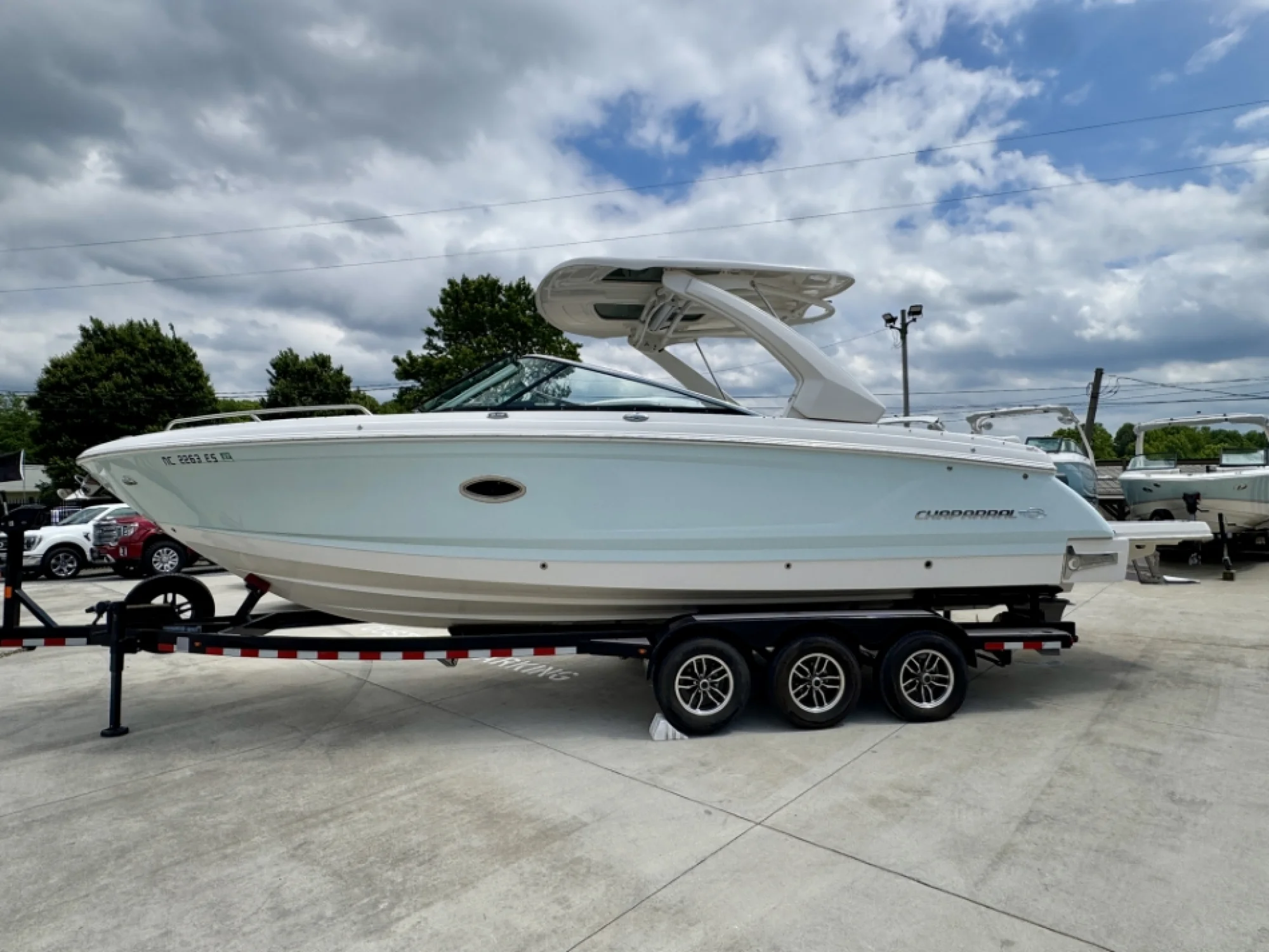 2021 Chaparral 30 Surf - Image 3