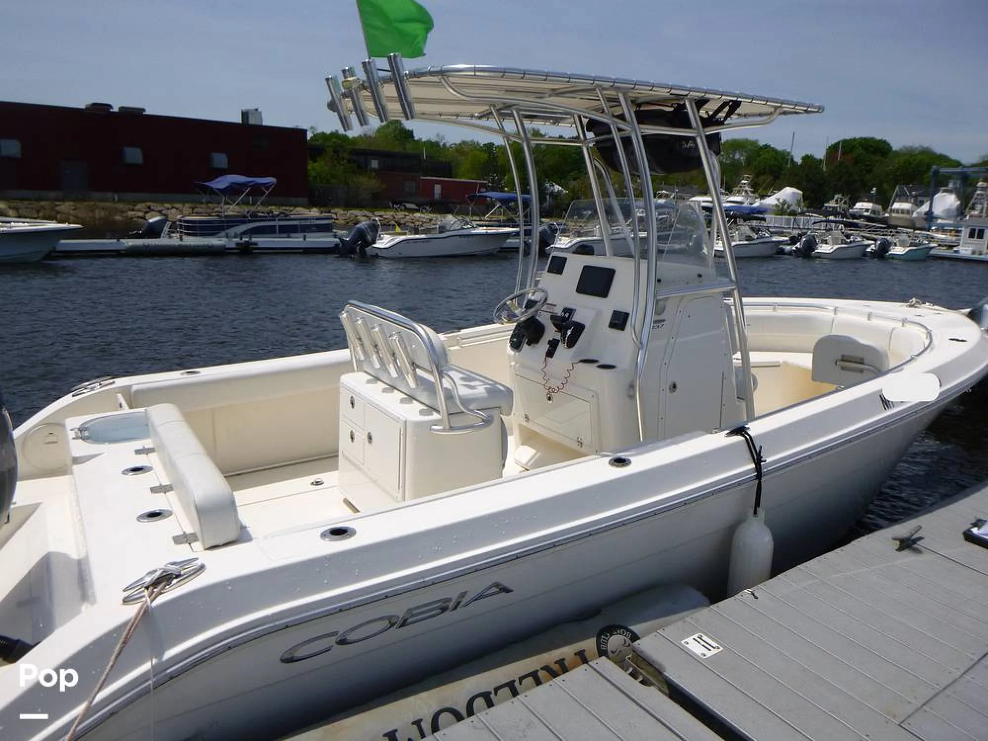 2022 Cobia 237 CC - Image 2