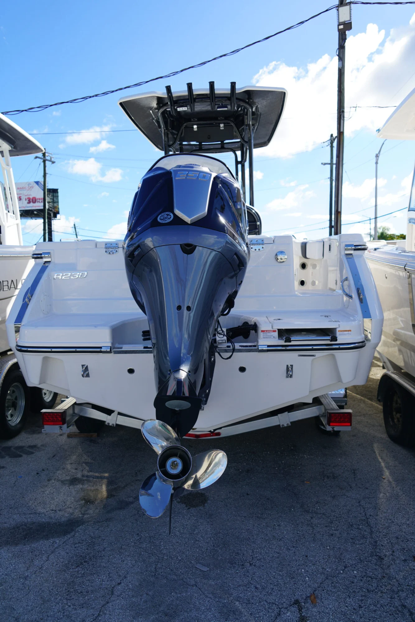 2026 ROBALO R230 - Image 5