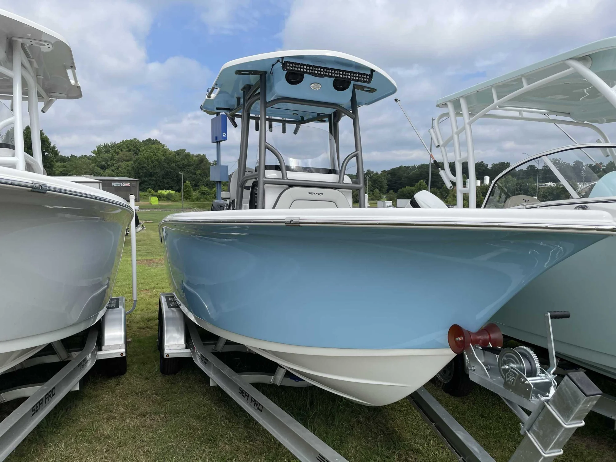 2025 Sea Pro 222 Center Console