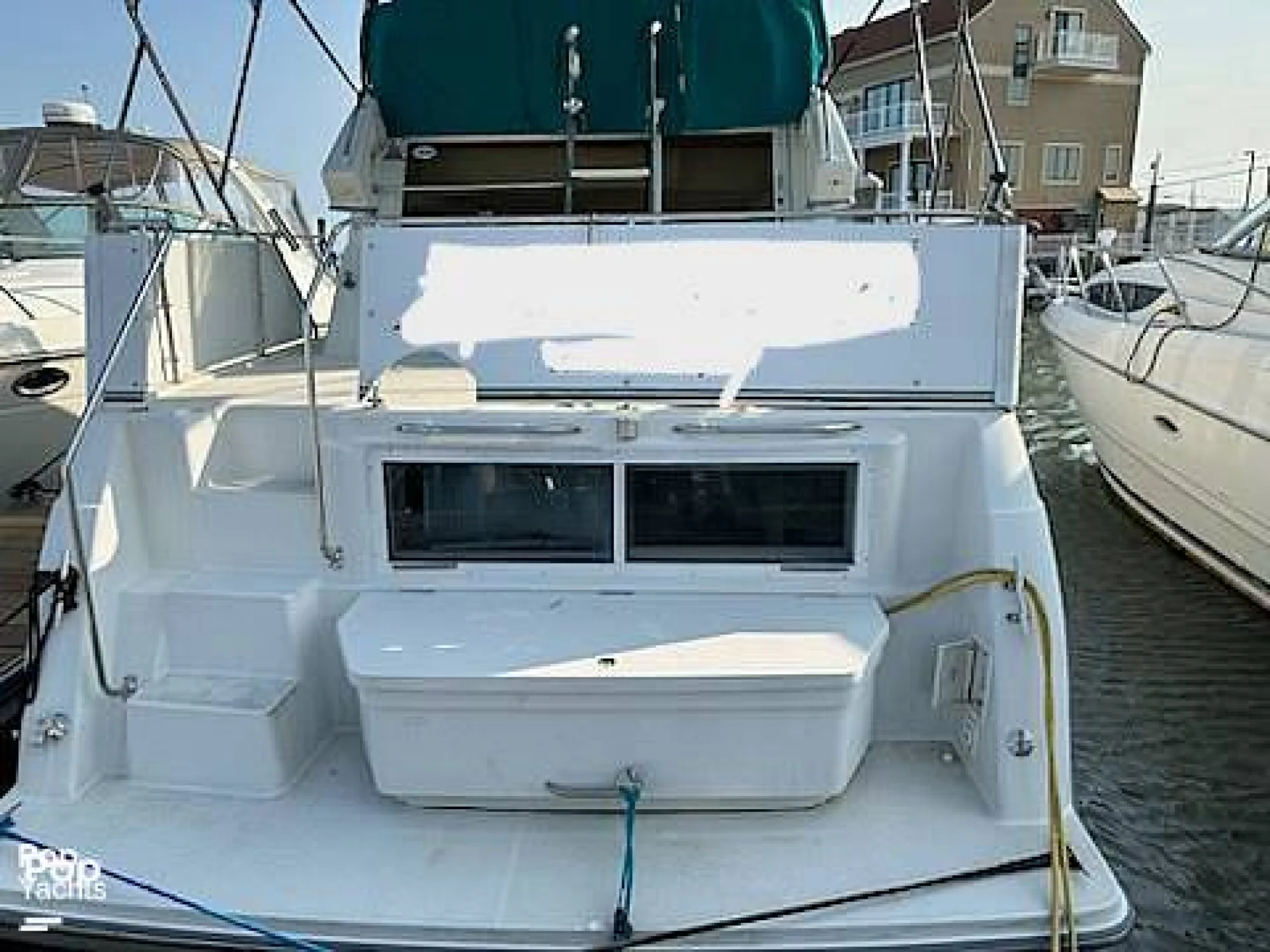 1995 Carver 325 Aft Cabin - Image 4