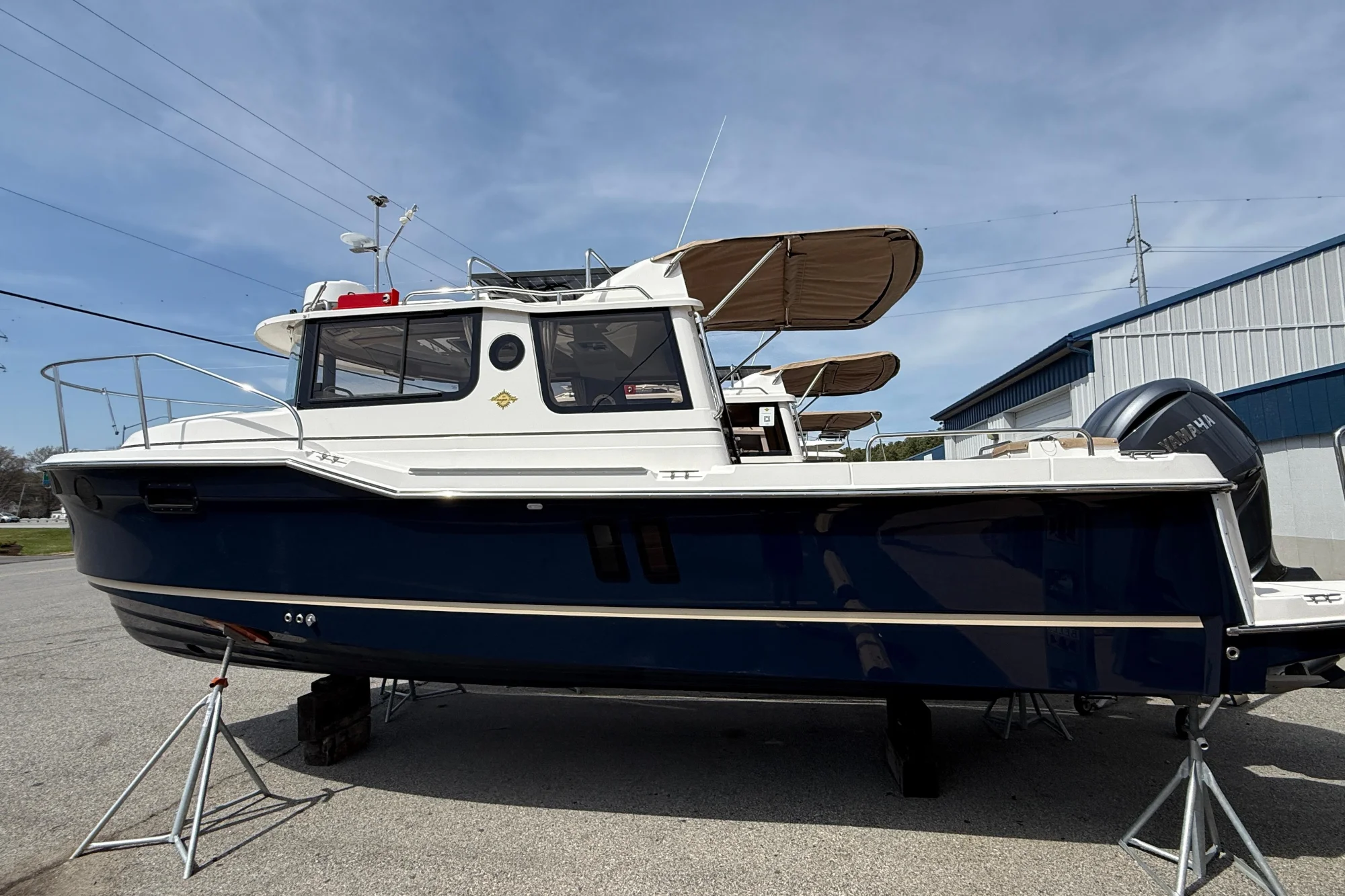 2026 Ranger Tugs R-25 - Image 2