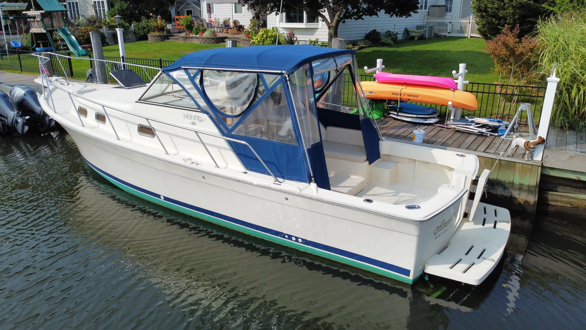 2005 Mainship Pilot 30-II Sedan - Image 3