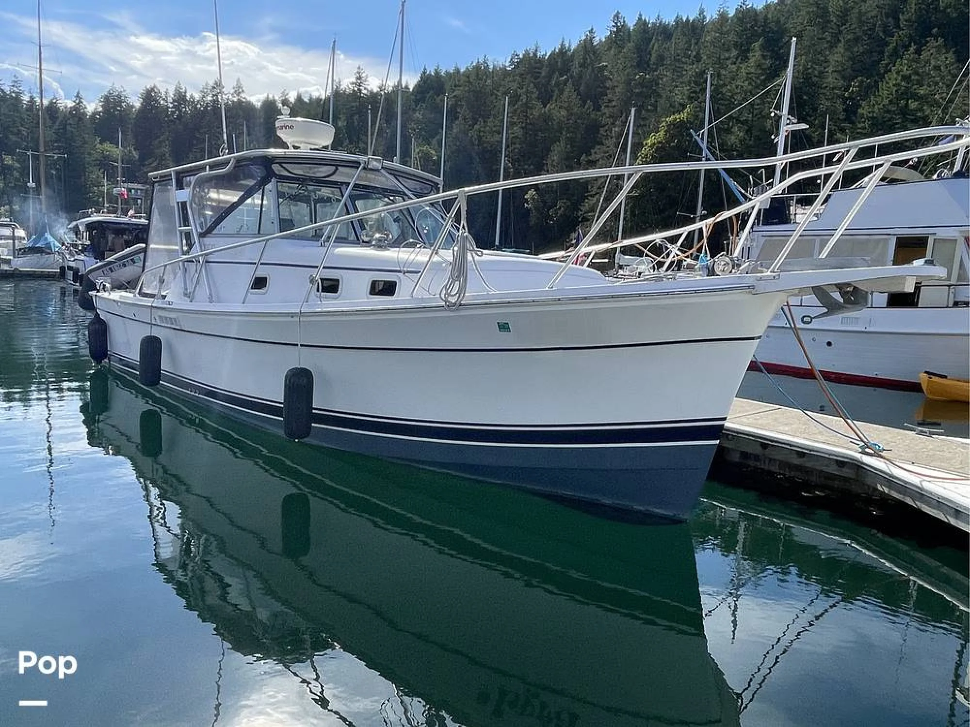 1998 Mainship Pilot 30 - Image 2