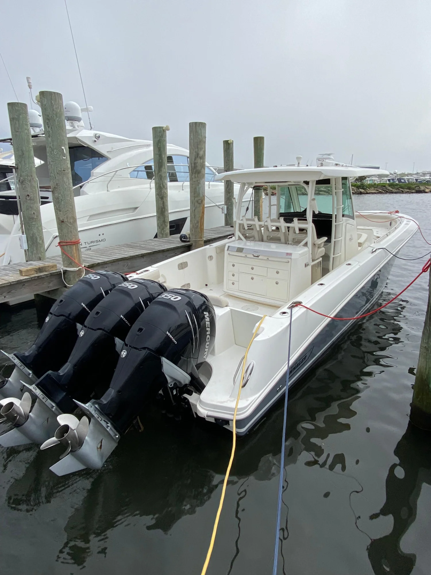 2017 Boston Whaler 350 Outrage - Image 3