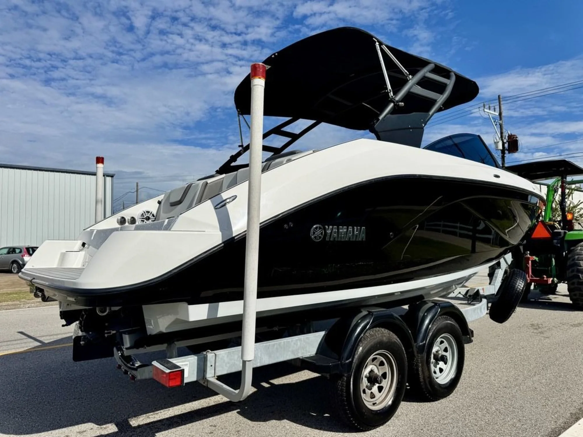 2024 Yamaha Boats AR220 - Image 4