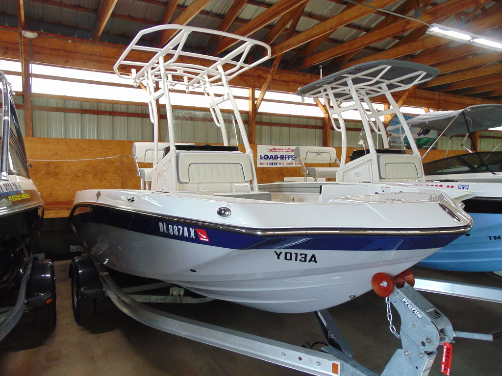 Yamaha Boats 195 FSH Sport - Main Image