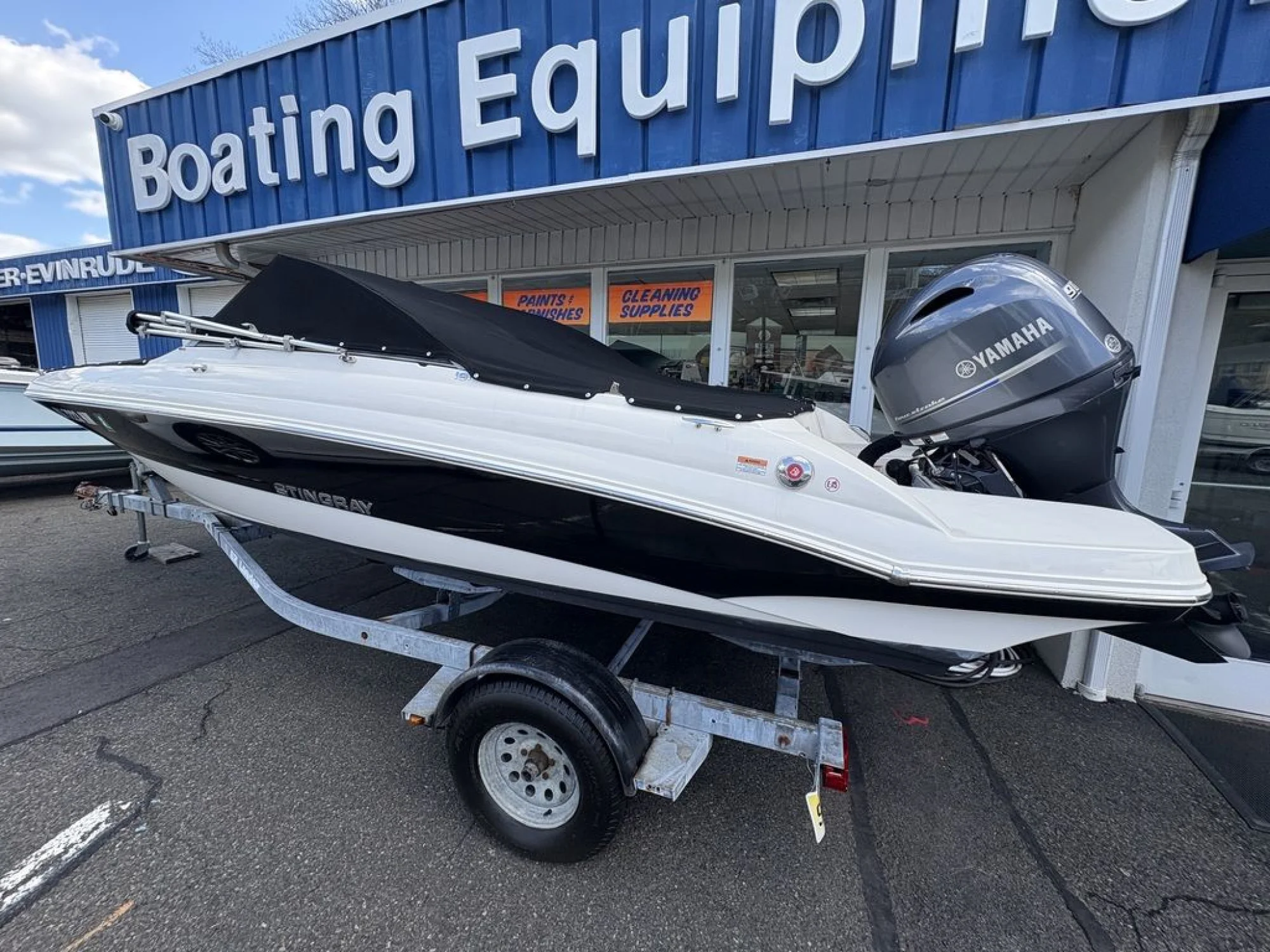 2018 Stingray 191DC (OB) - Image 2